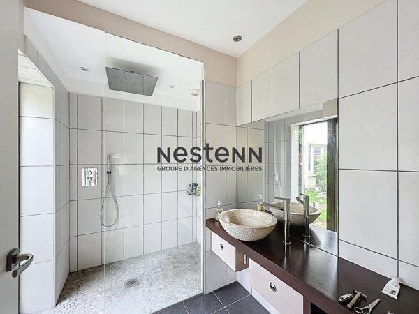 Rare sur le marche ? Maison de caractere renovee avec jardin et dependances a Blainville-sur-Orne