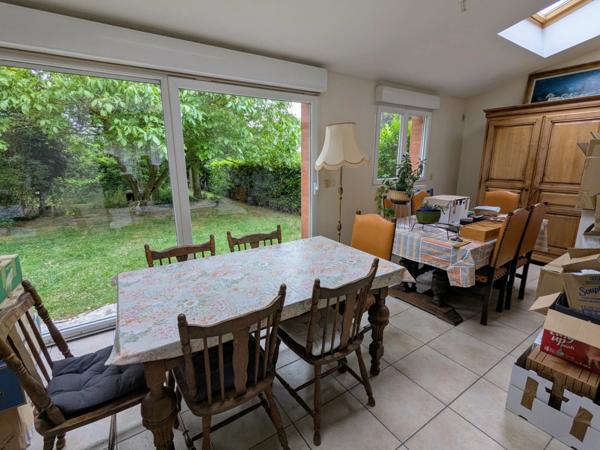 Bâtir 4 chambres - Jardin - Garage