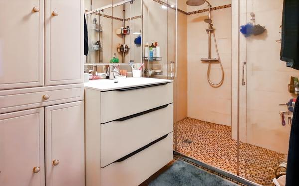 Appartement à vendre    3 pièces • 83 m2 Nice