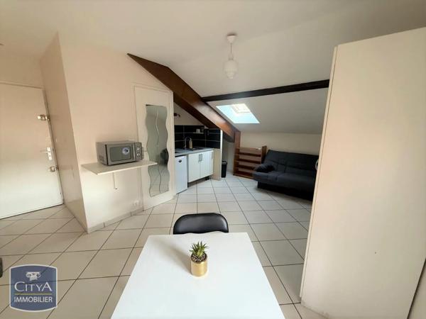 Appartement à louer 1 pièce 17.2m² Dijon (21000)