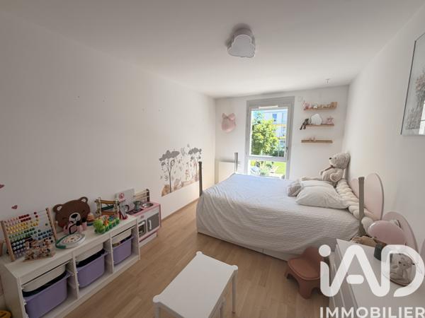 Appartement à vendre 4 pièces 82 m² Saint-Genis-Pouilly