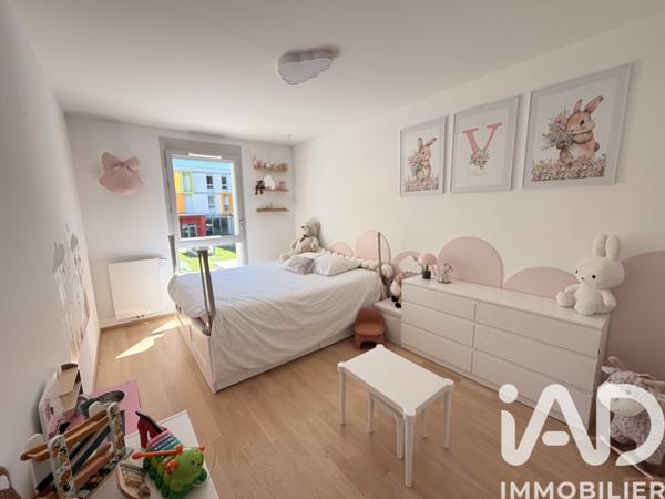 Appartement à vendre 4 pièces 82 m² Saint-Genis-Pouilly