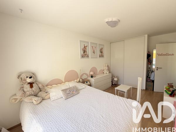 Appartement à vendre 4 pièces 82 m² Saint-Genis-Pouilly