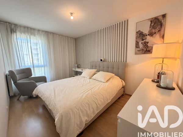 Appartement à vendre 4 pièces 82 m² Saint-Genis-Pouilly