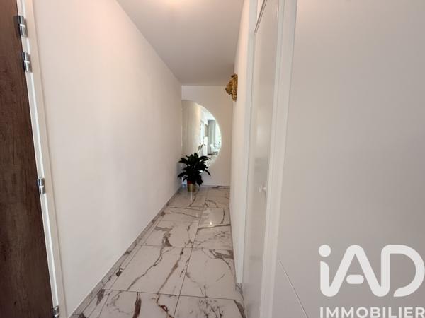 Appartement à vendre 4 pièces 82 m² Saint-Genis-Pouilly