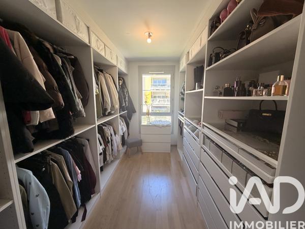 Appartement à vendre 4 pièces 82 m² Saint-Genis-Pouilly