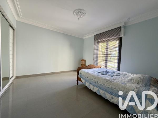 Maison à vendre 6 pièces 280 m² Saint-Estève