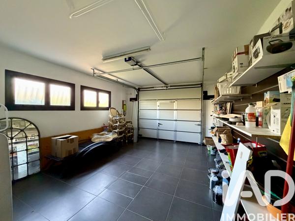 Maison à vendre 6 pièces 280 m² Saint-Estève