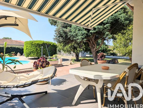 Maison à vendre 6 pièces 280 m² Saint-Estève
