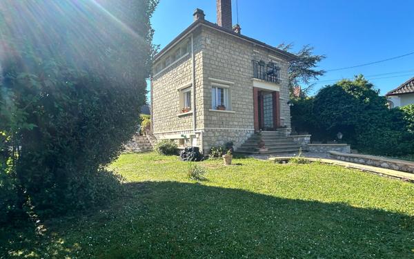 Maison à vendre    6 pièces • 138 m2 Saint-Gratien