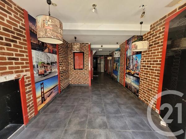 Immeuble à vendre  130 m 2   COMPIEGNE  - 60