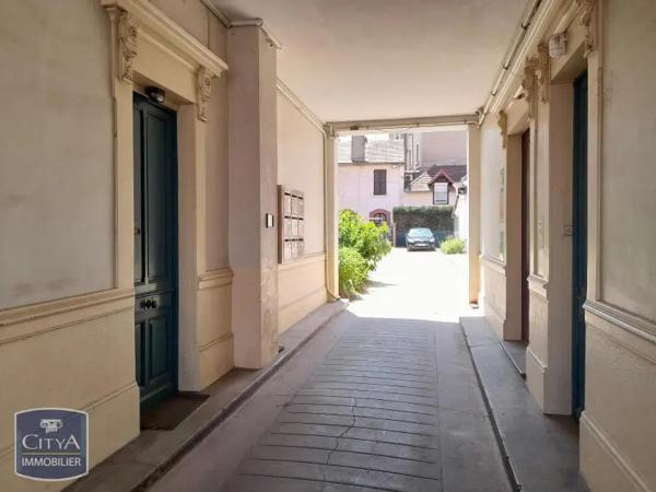 Appartement à louer 3 pièces 73.76m² Roanne (42300)