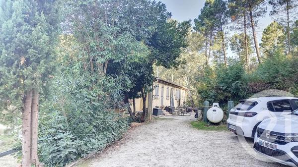Immeuble à vendre  162,23 m 2   ALES  - 30