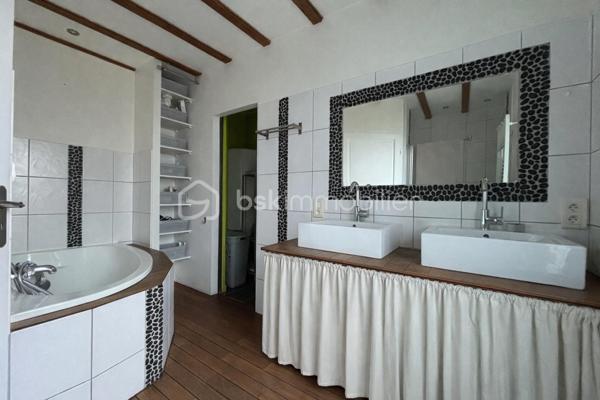 Maison en pierre de 153 m²