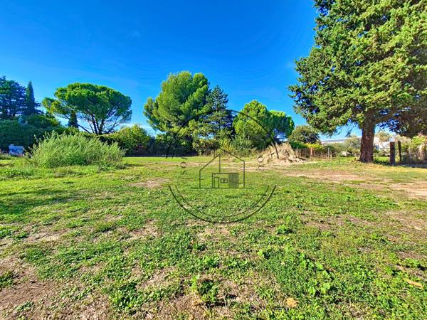 Cheval-Blanc (84460) TERRAIN A BATIR