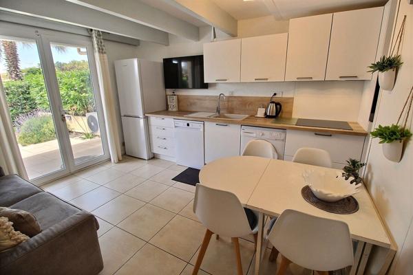 A VENDRE VILLA A LA PLAGE DE TYPE F3/4 aAVEC PLACE DE PARKING