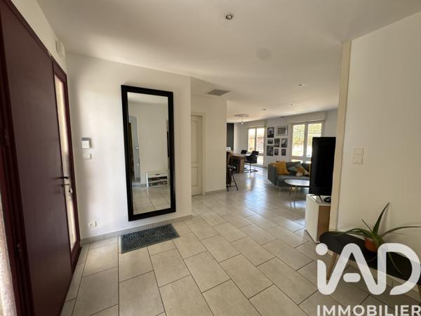 Maison à vendre 5 pièces 155 m² Châtillon-sur-Thouet