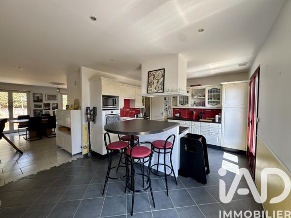 Maison à vendre 5 pièces 155 m² Châtillon-sur-Thouet