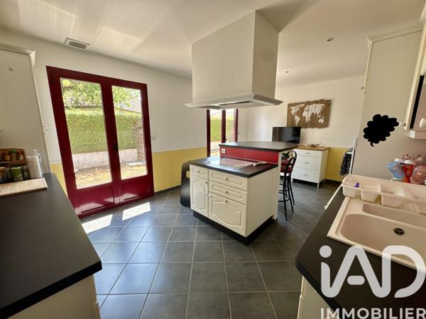Maison à vendre 5 pièces 155 m² Châtillon-sur-Thouet