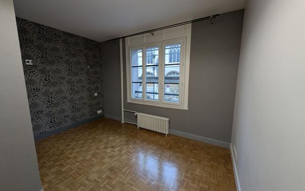 Appartement à vendre    3 pièces • 59,19 m2 Orléans