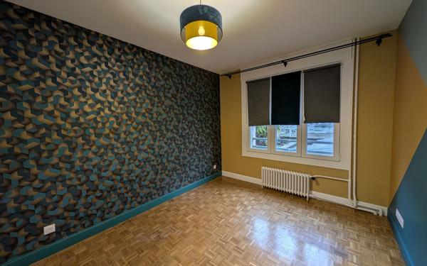 Appartement à vendre    3 pièces • 59,19 m2 Orléans