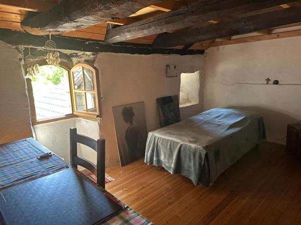 Authentique maison de hameau typiquement ardéchoise ? EN EXCLUSIVITÉ