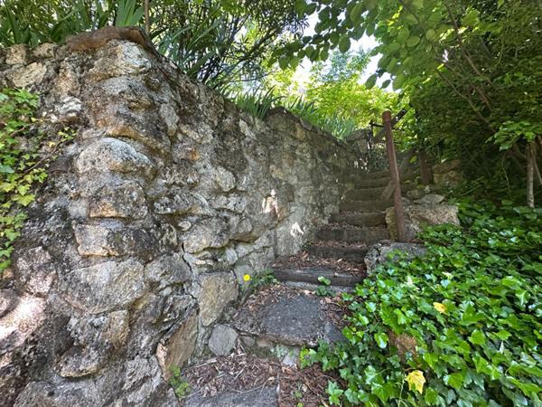 Authentique maison de hameau typiquement ardéchoise ? EN EXCLUSIVITÉ