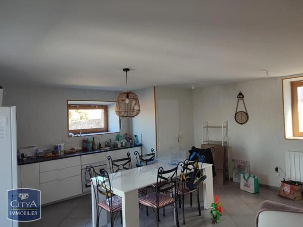 Maison à louer 3 pièces 51m² Yronde-et-Buron (63270)