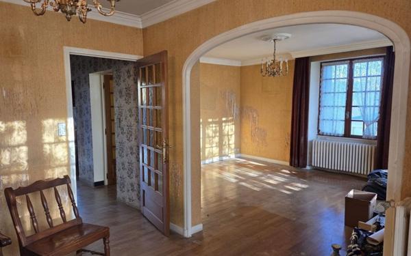 Maison à vendre    5 pièces • 121 m2 Mende