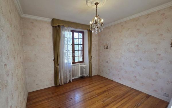 Maison à vendre    5 pièces • 121 m2 Mende