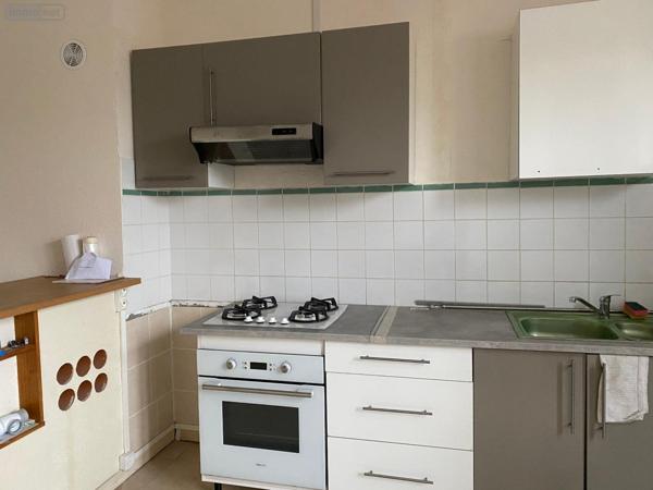 Immeuble de rapport à vendre à Génelard en Saône-et-Loire (71420), ref : IM-E-CA   
CENTRE VILLE