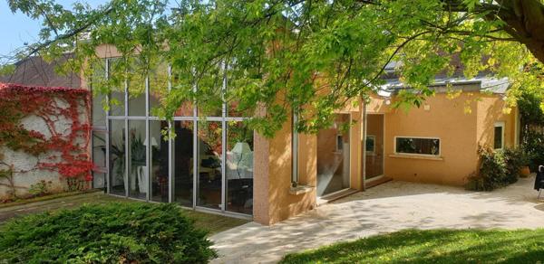 L'ELEGANCE INTEMPORELLE D'UNE DEMEURE DE CARACTERE