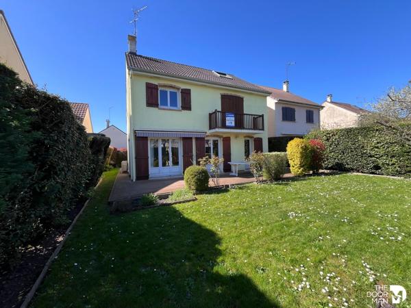 Maison - Vendu - 153 m² - LES ESSARTS LE ROI | The Door Man