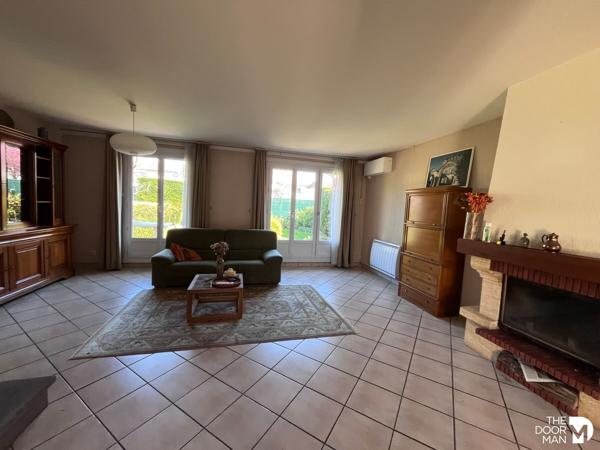 Maison - Vendu - 153 m² - LES ESSARTS LE ROI | The Door Man