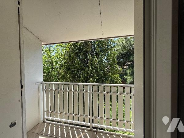 Corbas – Maison T3 / 4 de 80 m² avec jardin arboré, terrasse et garage