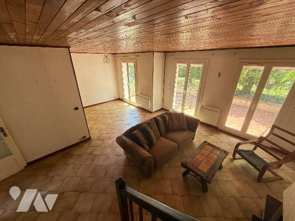 Corbas – Maison T3 / 4 de 80 m² avec jardin arboré, terrasse et garage