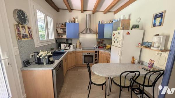 RARE CUSSET  quartier résidentiel Villa T6 de 161m² hab avec Parc, Piscine et Garage Double