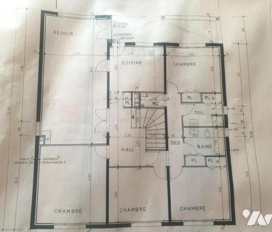 RARE CUSSET  quartier résidentiel Villa T6 de 161m² hab avec Parc, Piscine et Garage Double