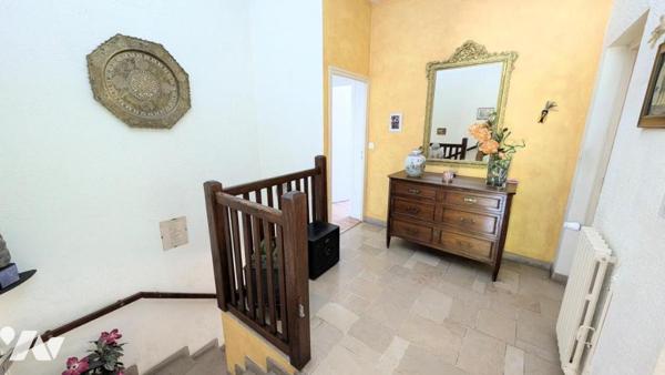 RARE CUSSET  quartier résidentiel Villa T6 de 161m² hab avec Parc, Piscine et Garage Double