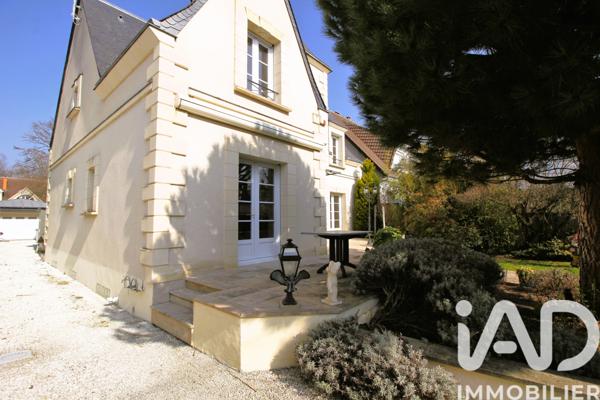 Maison à vendre 7 pièces 238 m² Villecresnes
