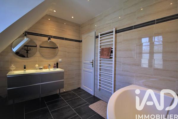 Maison à vendre 7 pièces 238 m² Villecresnes