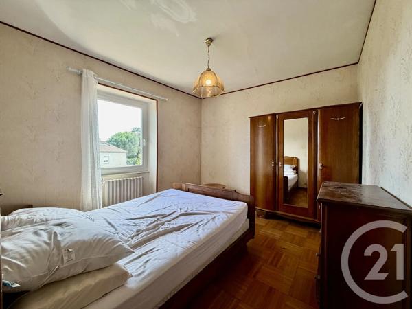 Maison à vendre  7 pièces - 137,40 m 2   AUBENAS  - 07
