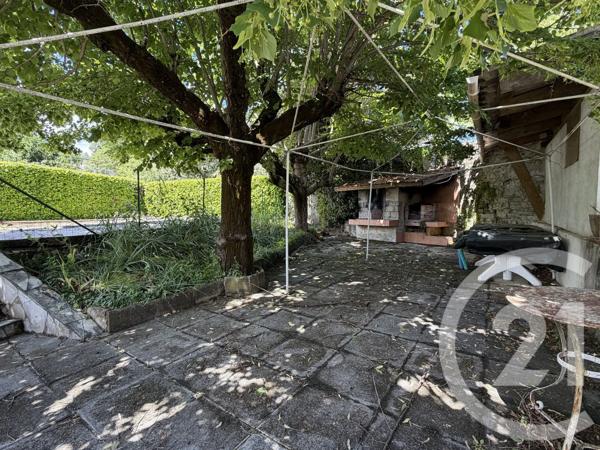 Maison à vendre  7 pièces - 137,40 m 2   AUBENAS  - 07