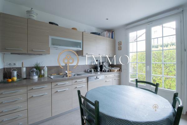 Maison 7 pièces de 177m² avec jardin