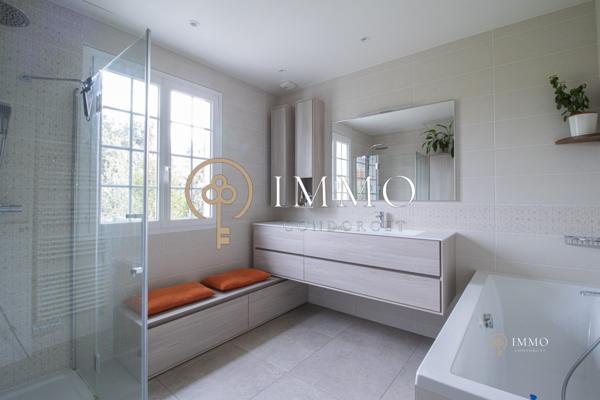 Maison 7 pièces de 177m² avec jardin