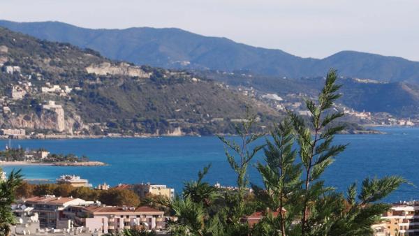 Vente Villa 6 pièces 185 m2 à Roquebrune-Cap-Martin