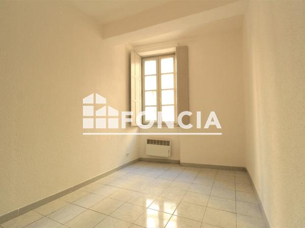 Location Appartement 2 pièces 30.67 m² - 32 RUE DE LA MADELEINE Nîmes 30000