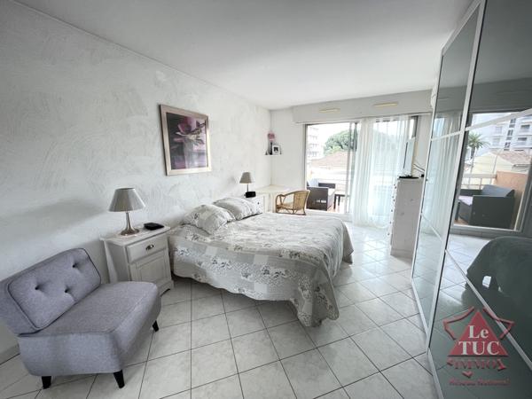 2 pièces, parking. 2 terrasses, deux salles de bains, 2 wc Cavalaire-sur-Mer (83240)
