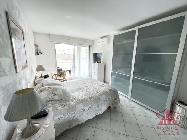 2 pièces, parking. 2 terrasses, deux salles de bains, 2 wc Cavalaire-sur-Mer (83240)