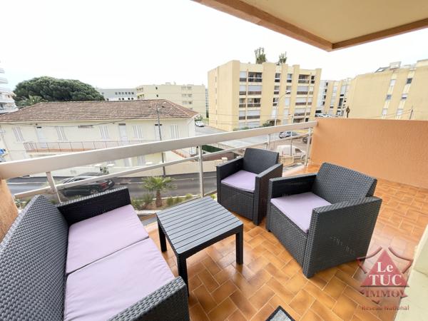 2 pièces, parking. 2 terrasses, deux salles de bains, 2 wc Cavalaire-sur-Mer (83240)